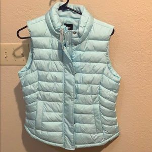 Gap puffer vest